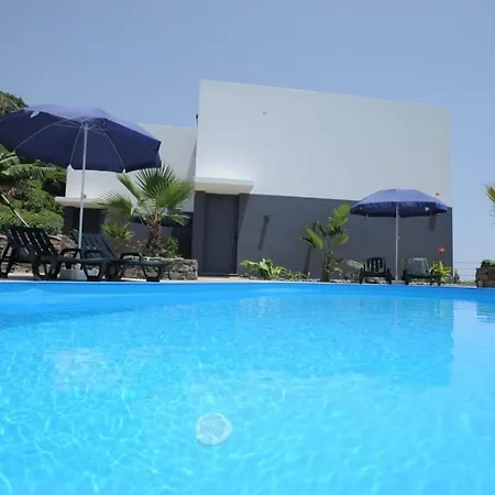 Hébergement de vacances Quinta Golfinho - Casa Frangipani *